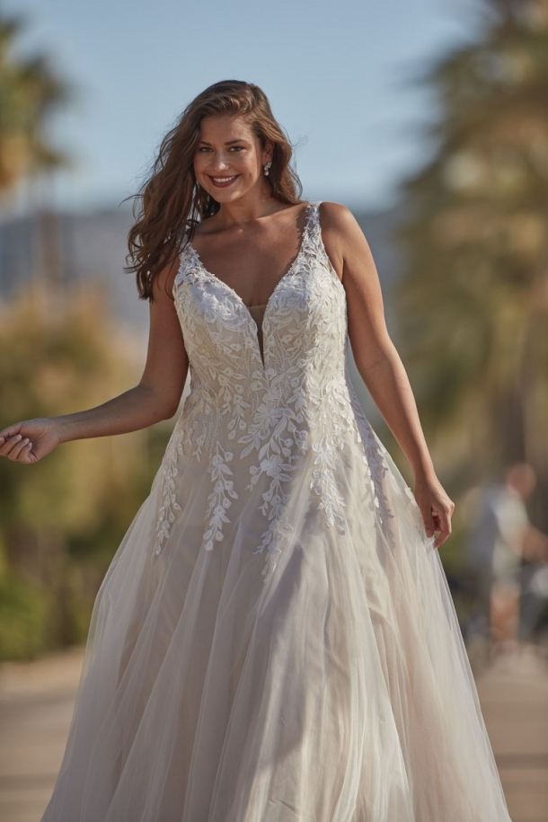 Amelie 35020U close.jpg